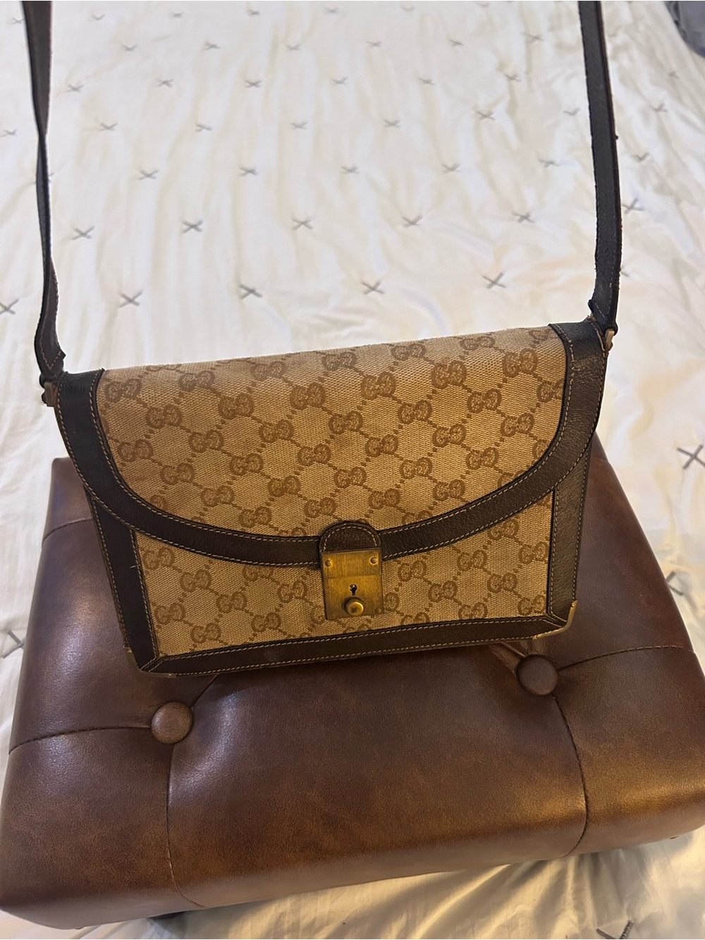 Authentic Vintage Gucci GG Canvas shoulder Bag